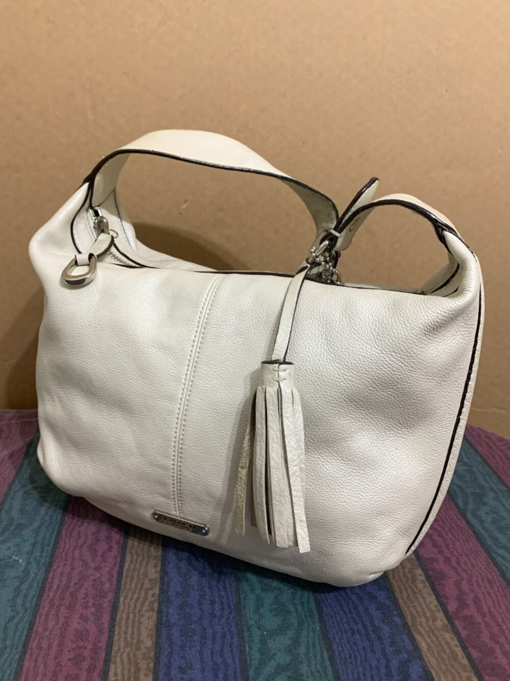 COACH White Pearlized Pebbled Leather AVERY Hobo F23960 - Picture 6 of 15